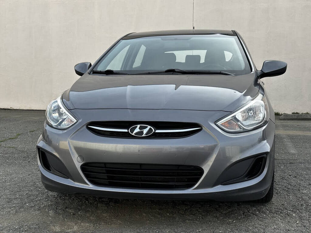 2015 HYUNDAI Accent