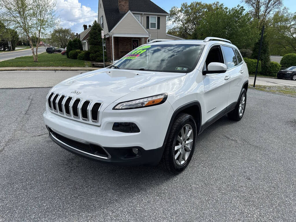 2017 JEEP Cherokee