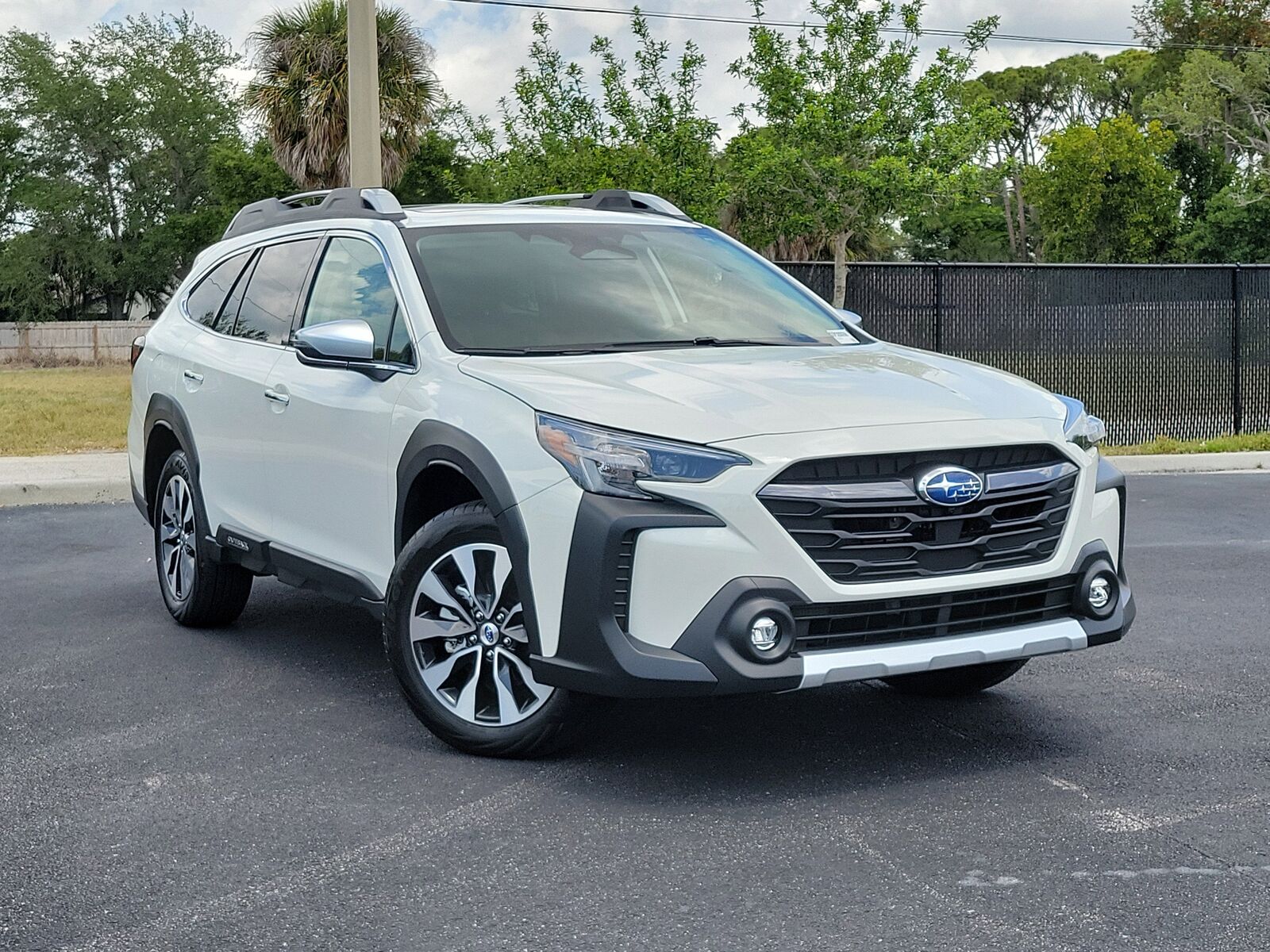 2023 SUBARU Outback