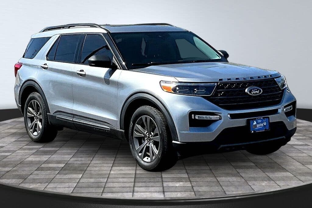 2021 FORD Explorer