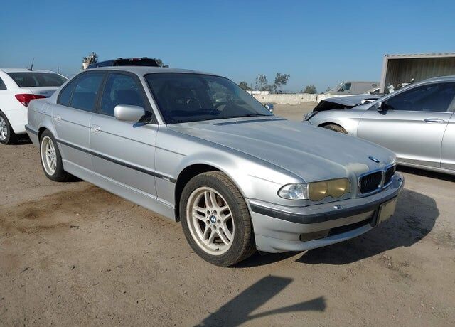 2001 BMW 7 Series