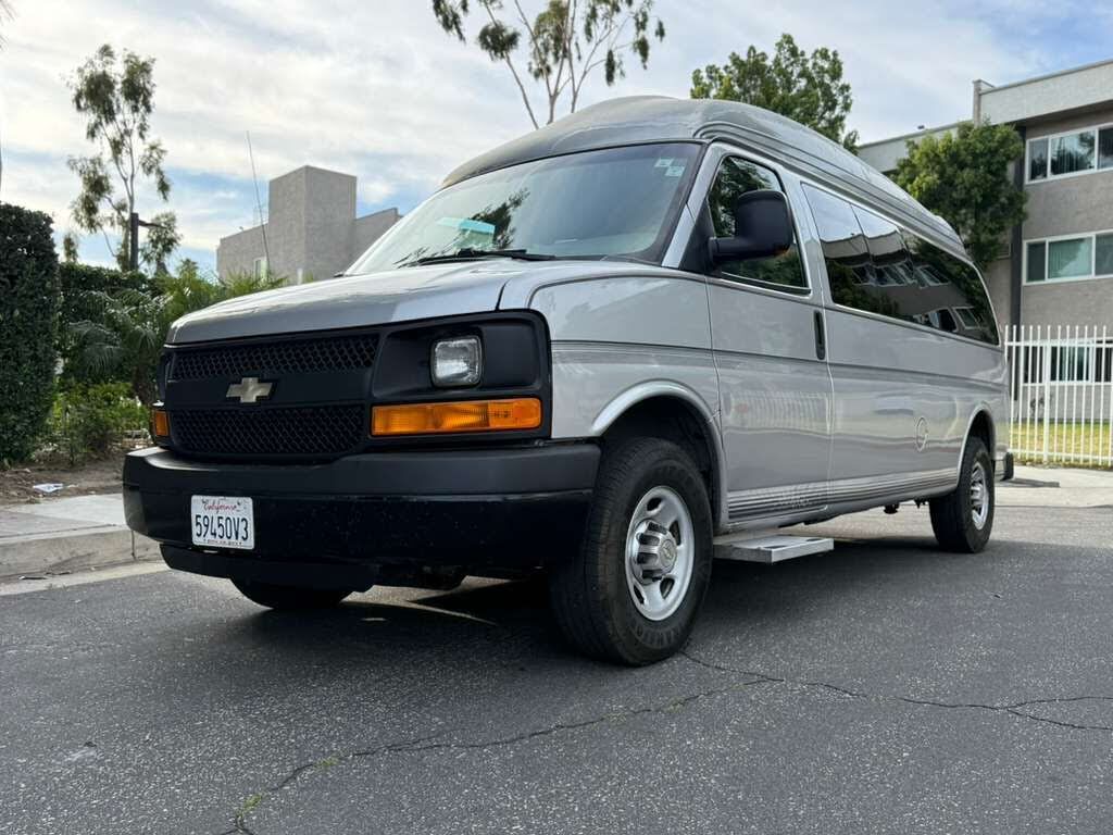 2011 CHEVROLET Express