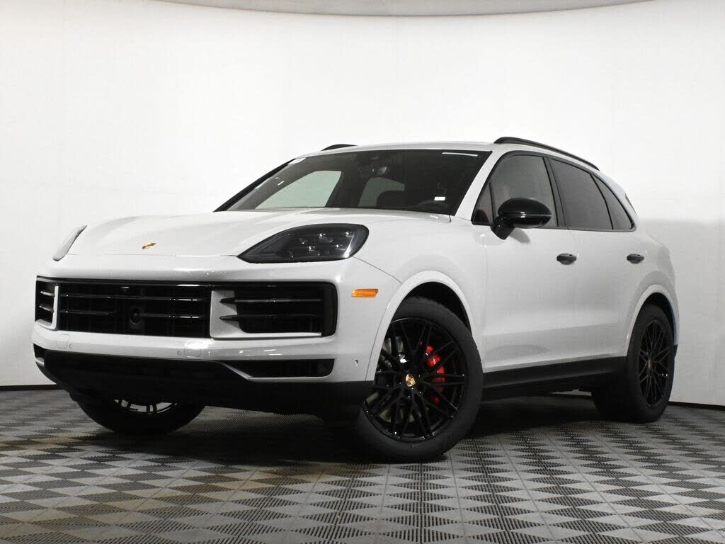 2026 PORSCHE Cayenne