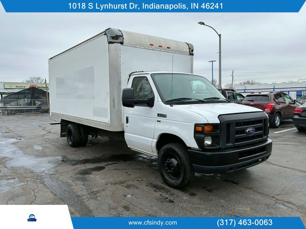 2017 FORD E-350