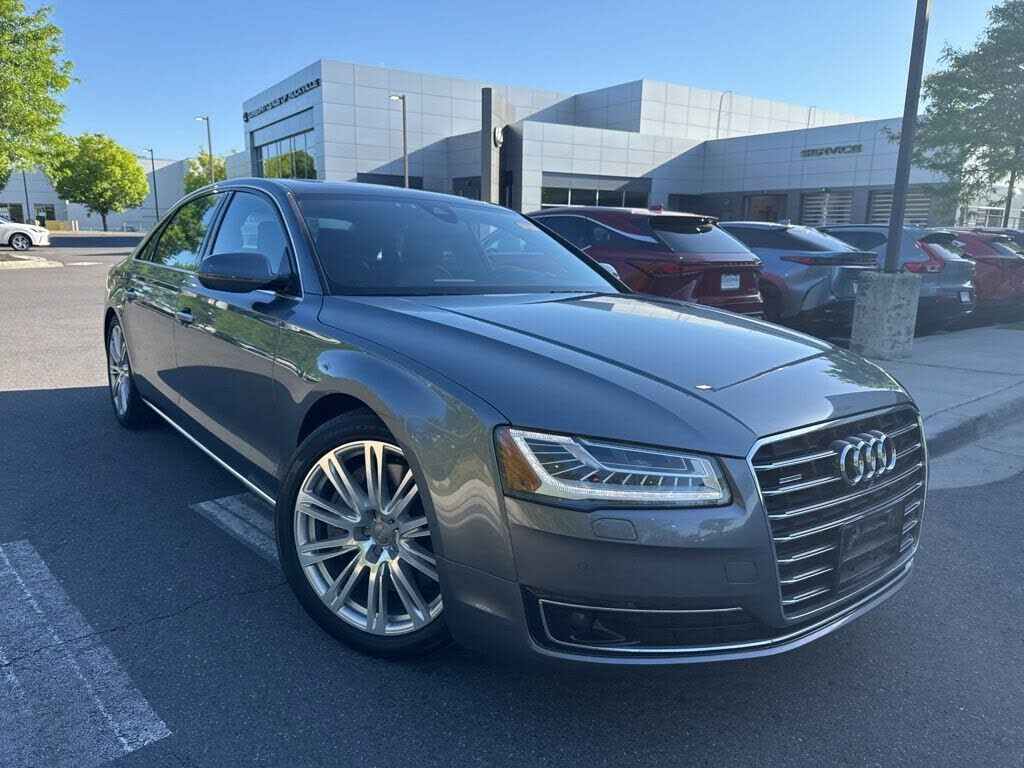 2016 AUDI A8