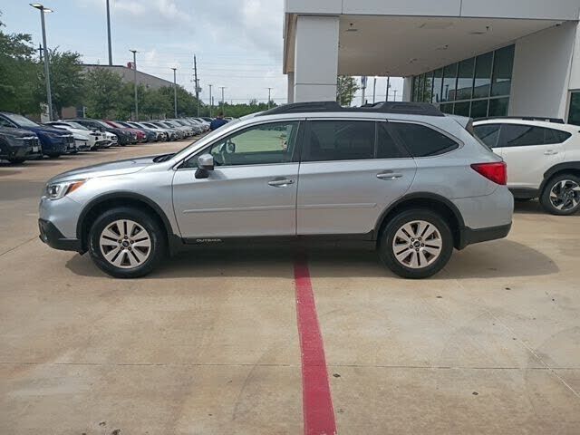 2017 SUBARU Outback