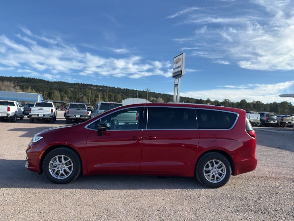 2025 CHRYSLER Pacifica