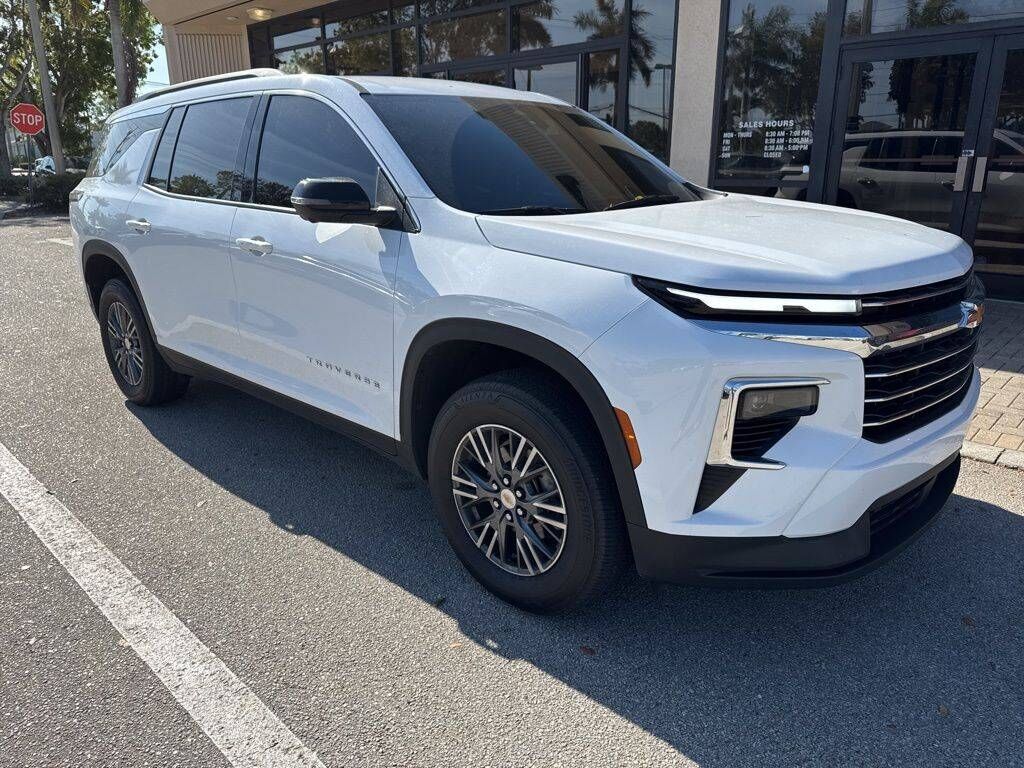 2024 CHEVROLET Traverse