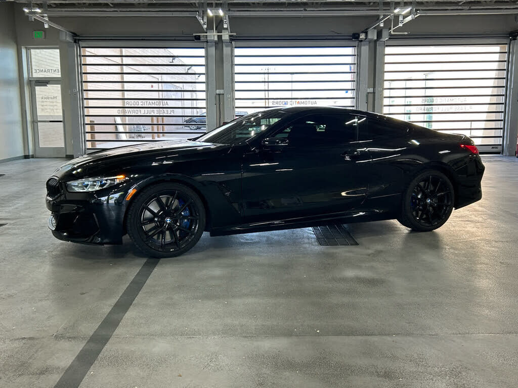 2021 BMW M8