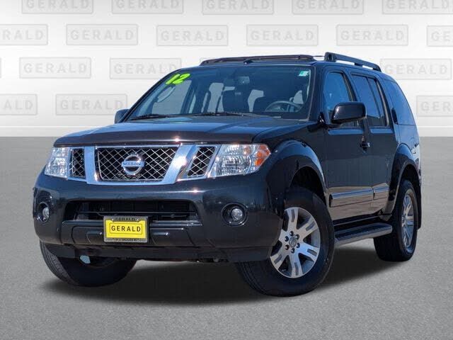2012 NISSAN Pathfinder