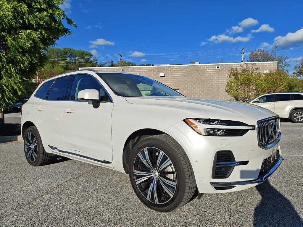 2023 VOLVO XC60