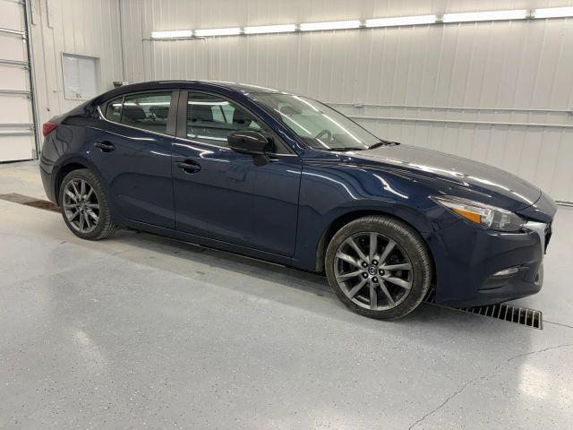 2018 MAZDA Mazda3