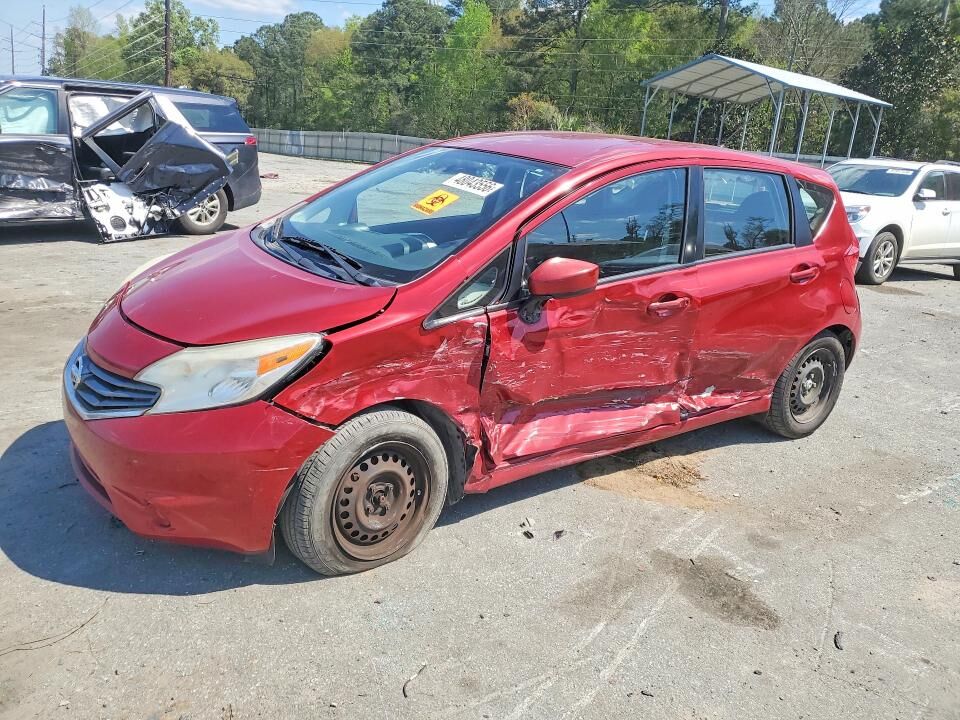 2015 NISSAN Versa
