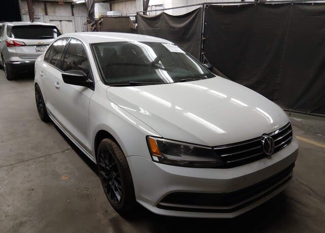 2016 VOLKSWAGEN Jetta