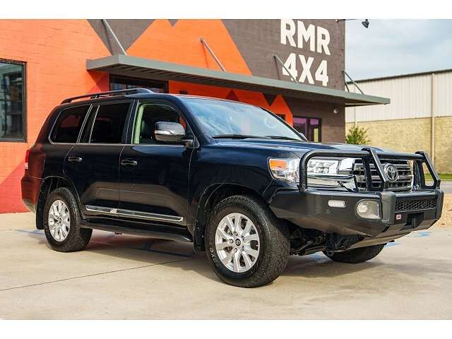 2017 TOYOTA Land Cruiser