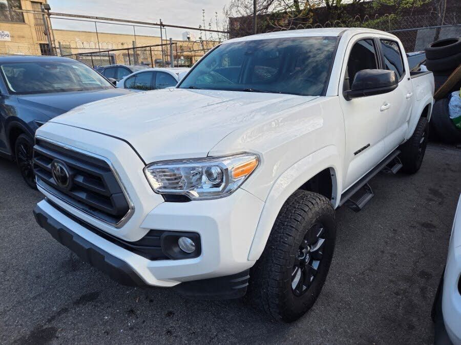 2023 TOYOTA Tacoma