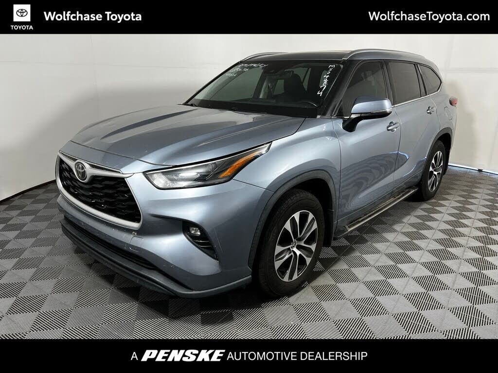 2021 TOYOTA Highlander