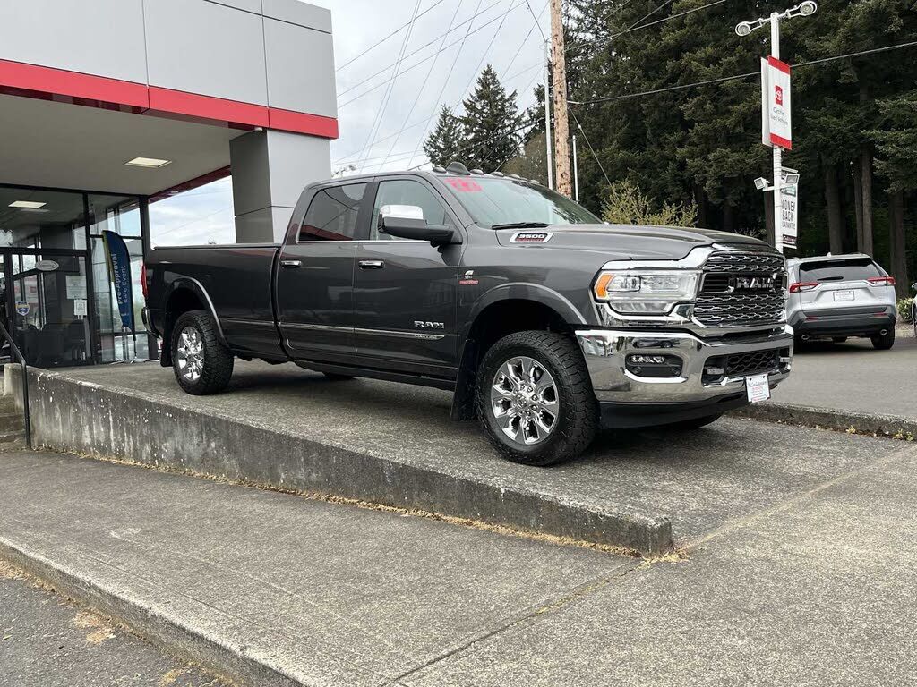 2022 RAM 3500
