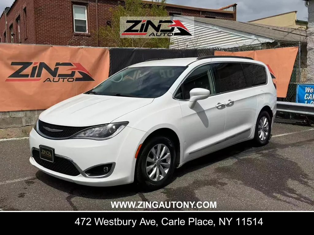 2017 CHRYSLER Pacifica