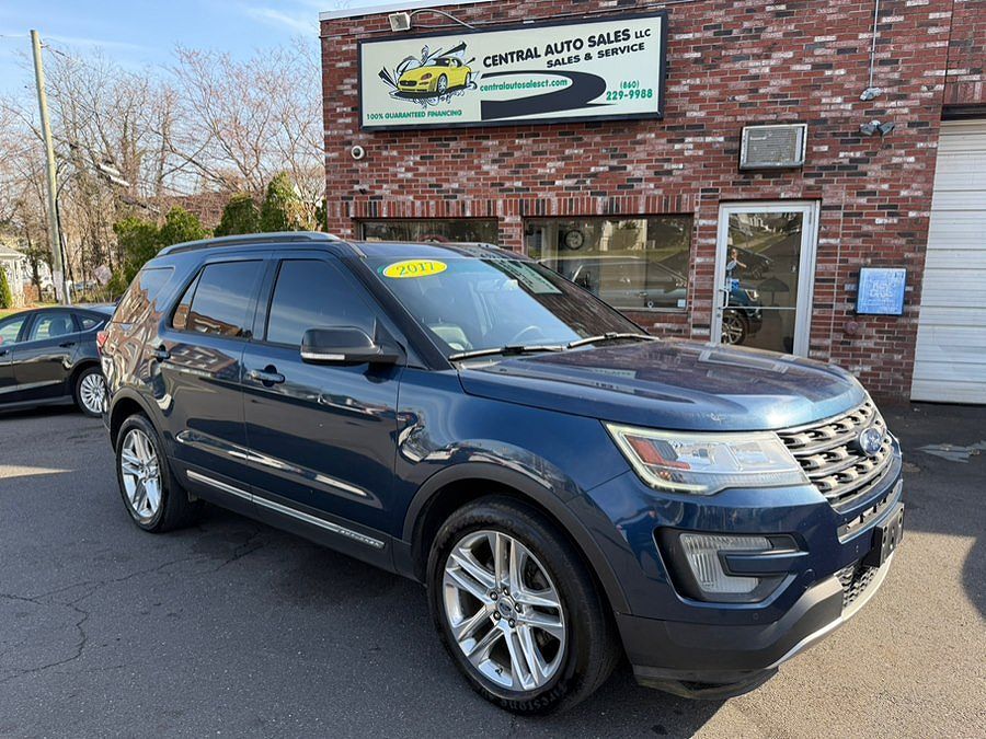 2017 FORD Explorer