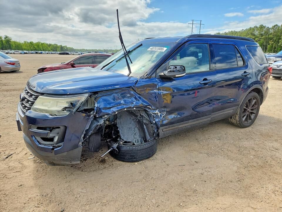 2017 FORD Explorer