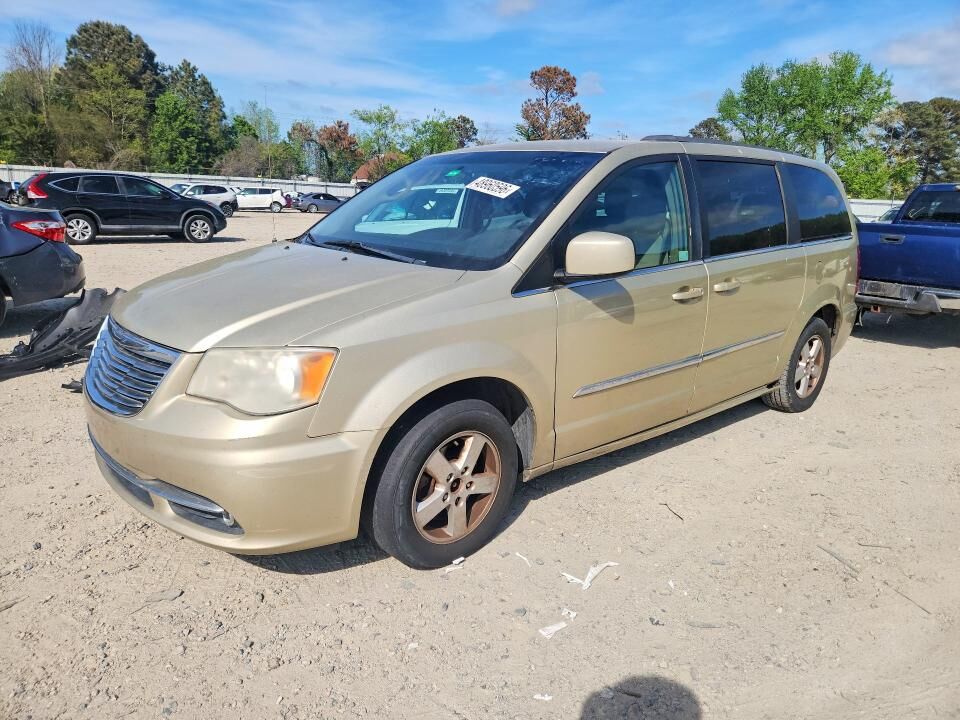 2011 CHRYSLER Town and Country