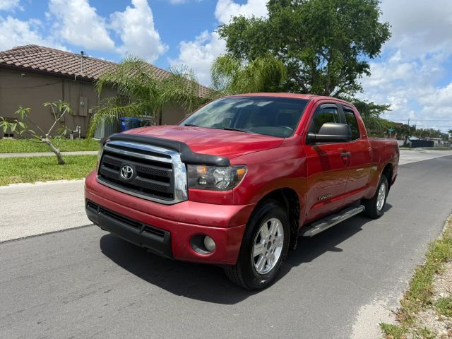 2011 TOYOTA Tundra