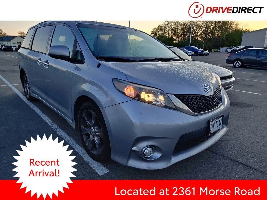 2014 TOYOTA Sienna