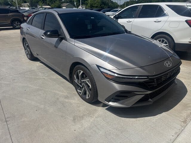 2025 HYUNDAI Elantra