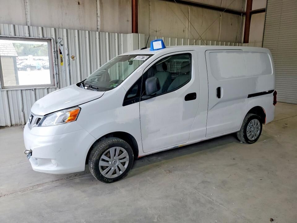 2021 NISSAN NV200
