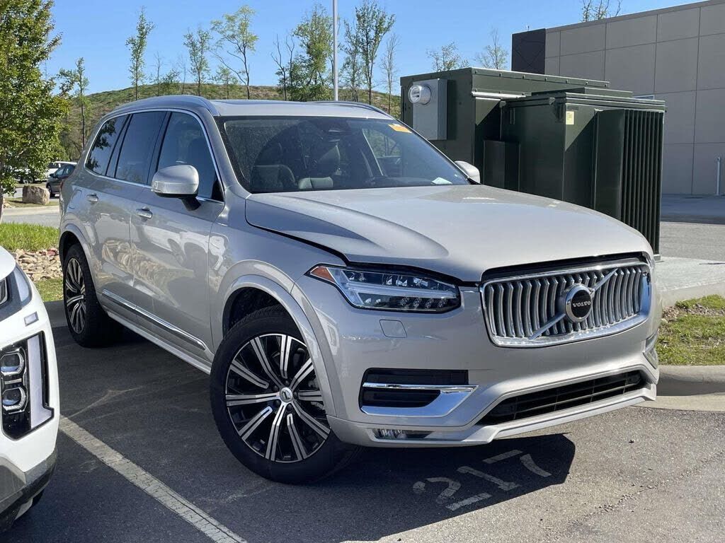 2025 VOLVO XC90