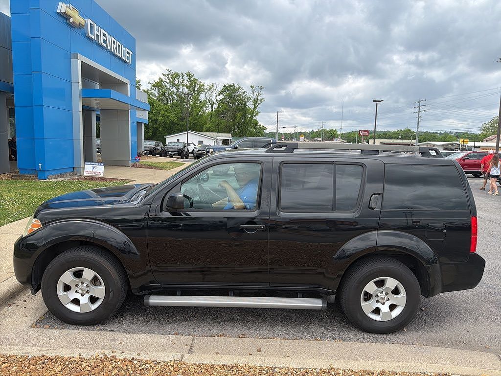 2011 NISSAN Pathfinder