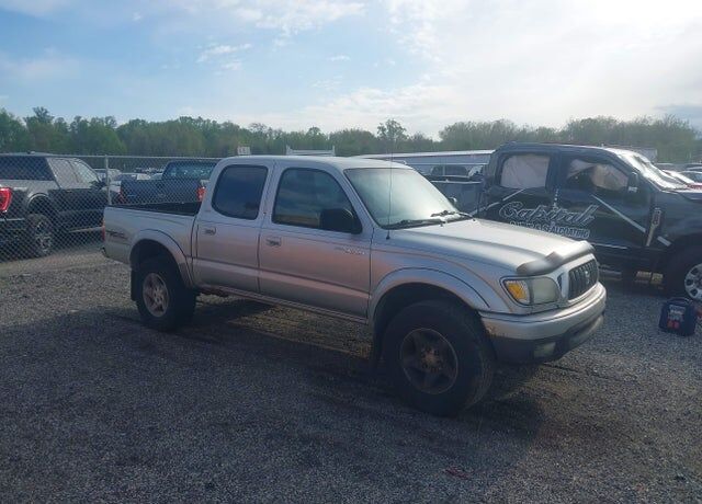 2004 TOYOTA Tacoma