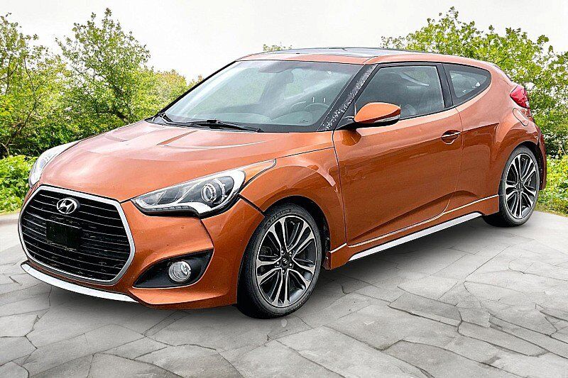 2016 HYUNDAI Veloster