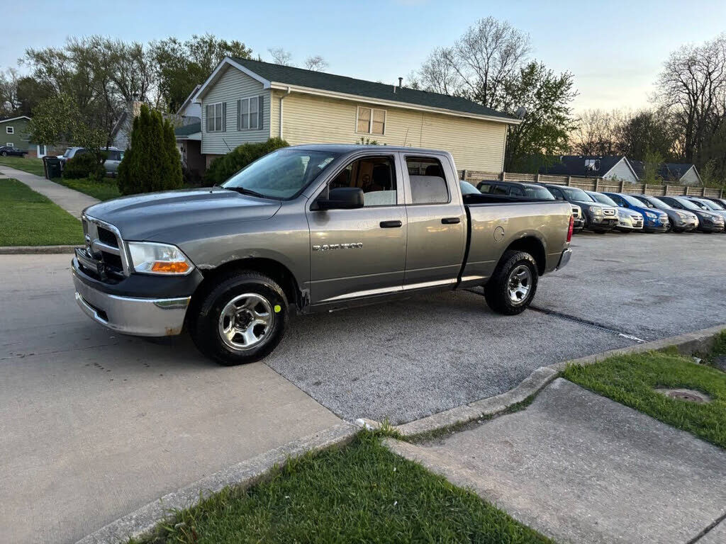 2011 DODGE Ram