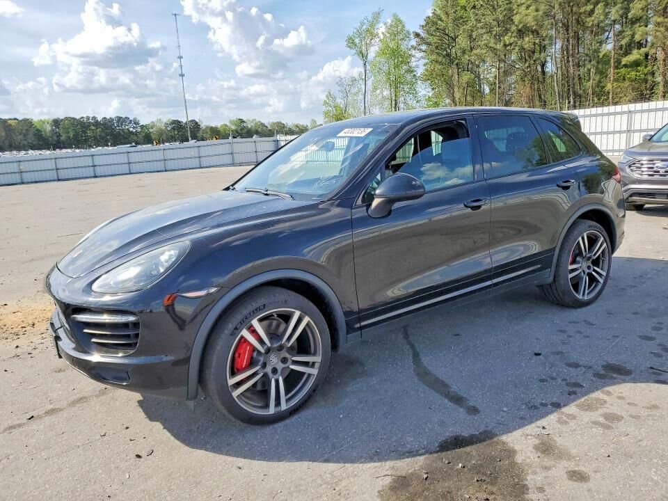 2013 PORSCHE Cayenne