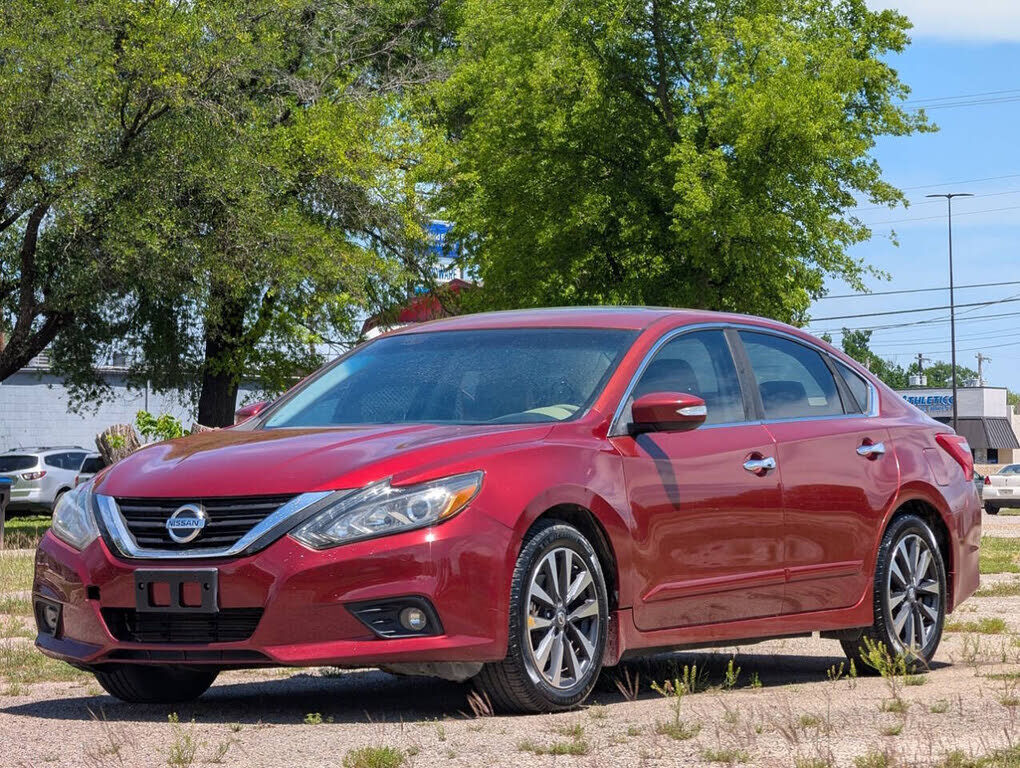 2016 NISSAN Altima
