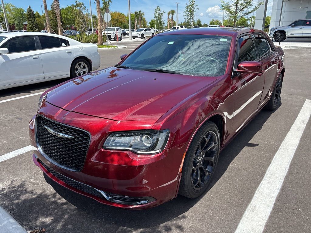 2019 CHRYSLER 300