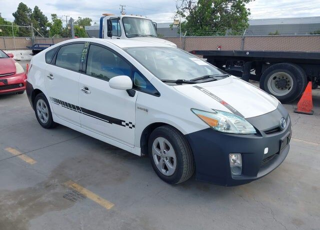 2011 TOYOTA PRIUS