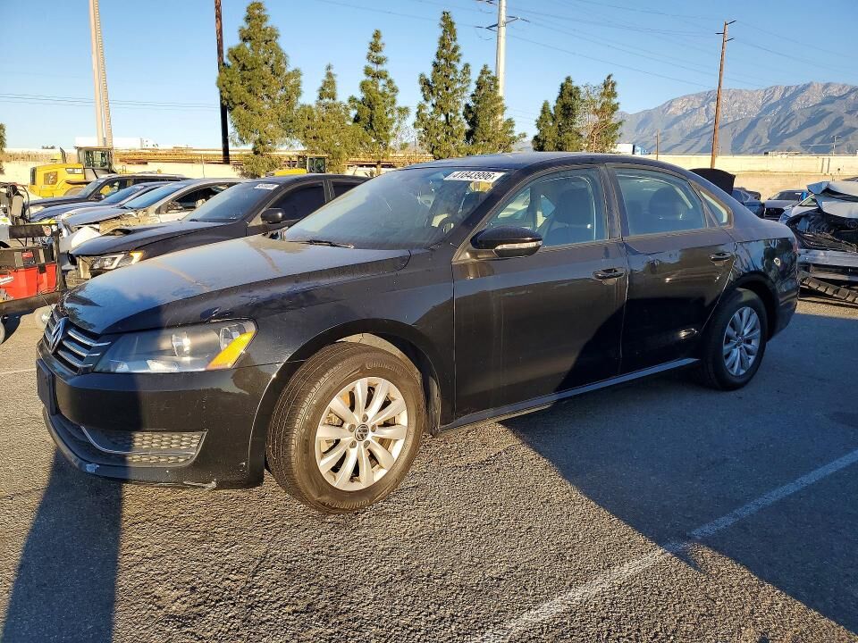 2012 VOLKSWAGEN Passat