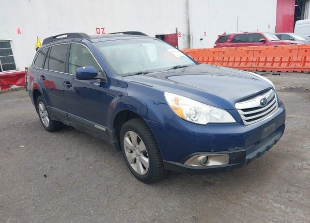 2010 SUBARU Outback