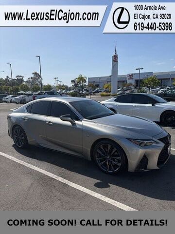 2022 LEXUS IS