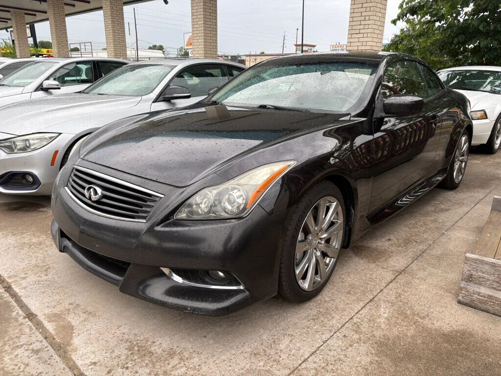 2011 INFINITI G37