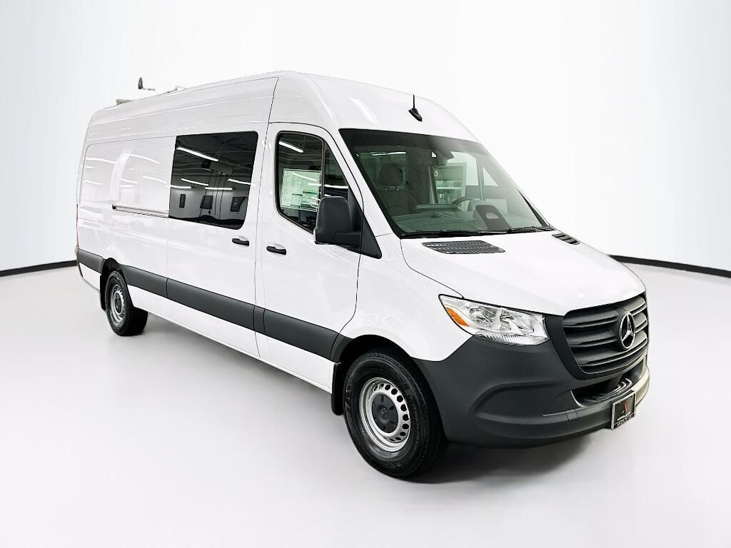 2026 MERCEDES-BENZ Sprinter