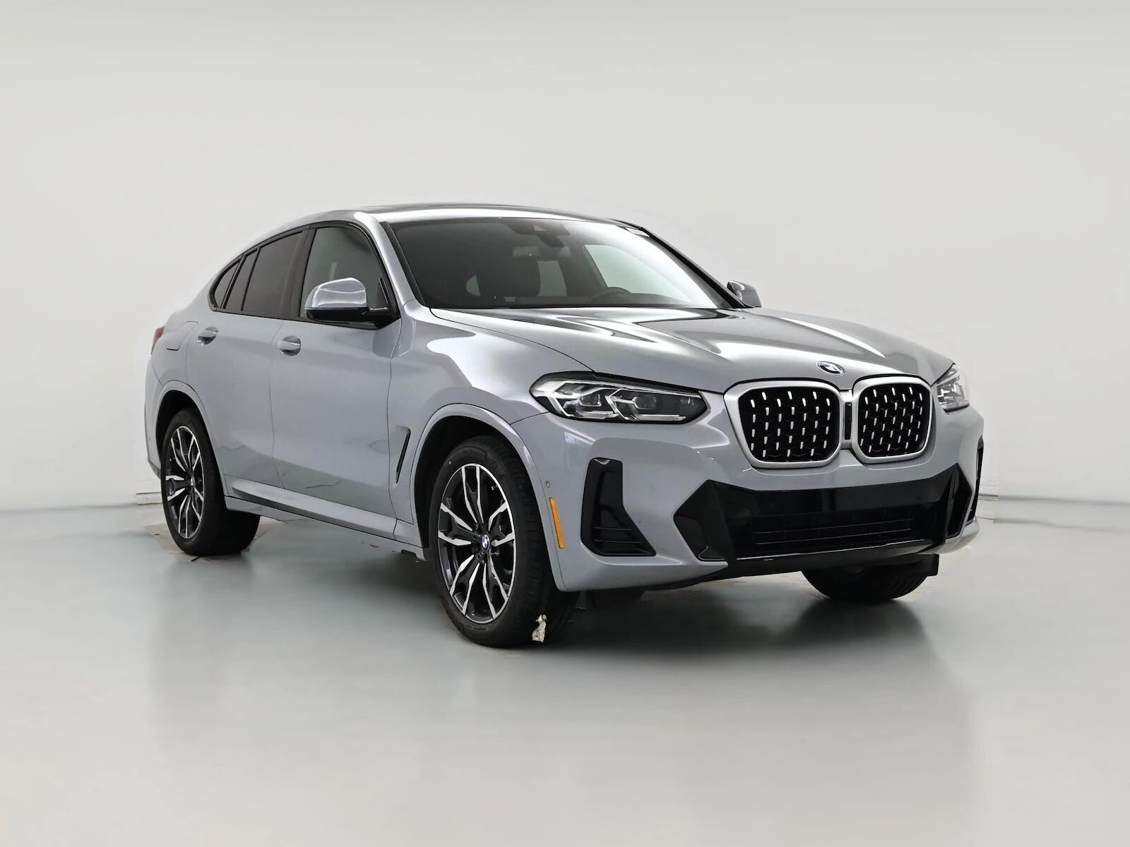 2023 BMW X4