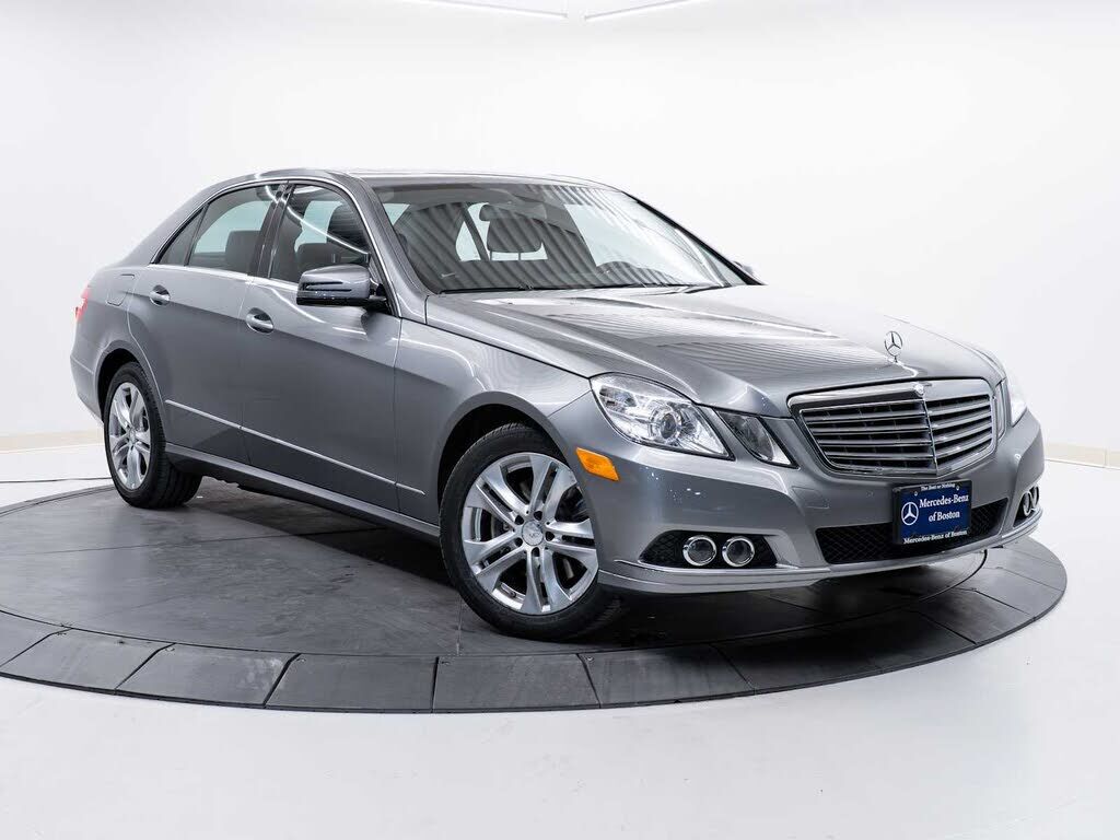 2010 MERCEDES-BENZ E-Class