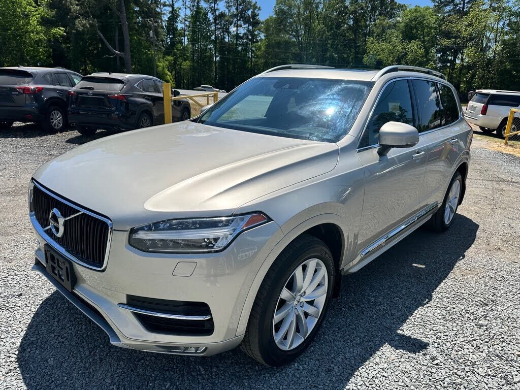 2018 VOLVO XC90
