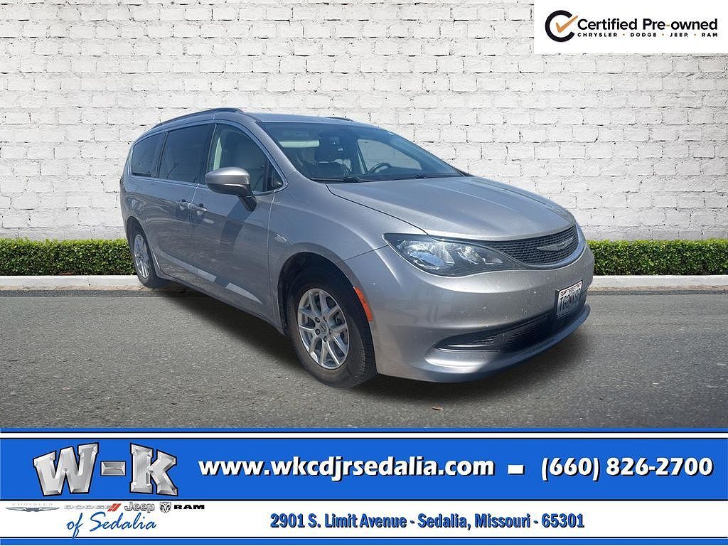 2021 CHRYSLER Voyager