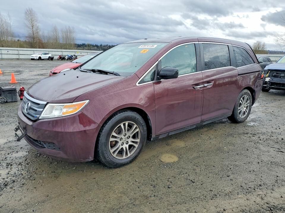 2013 HONDA Odyssey