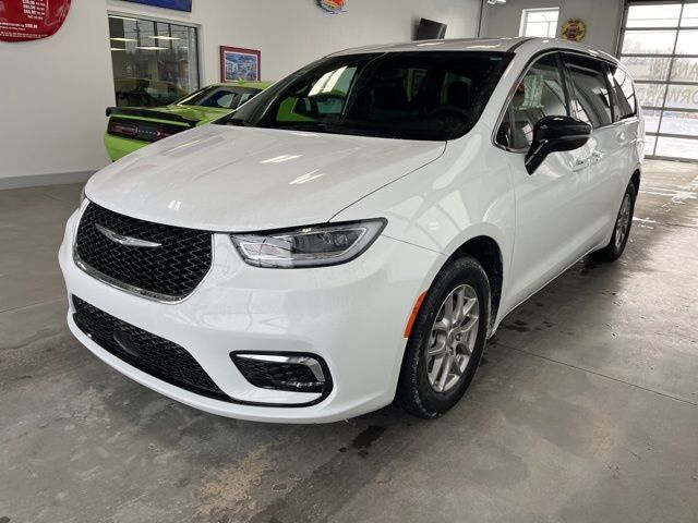 2025 CHRYSLER Pacifica